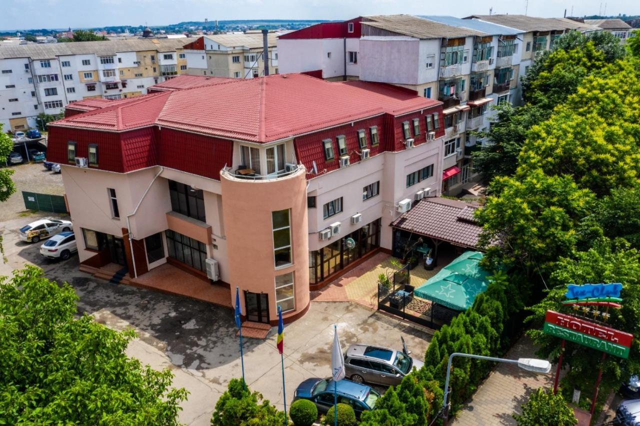 Hotel Tex Club Botoşani エクステリア 写真