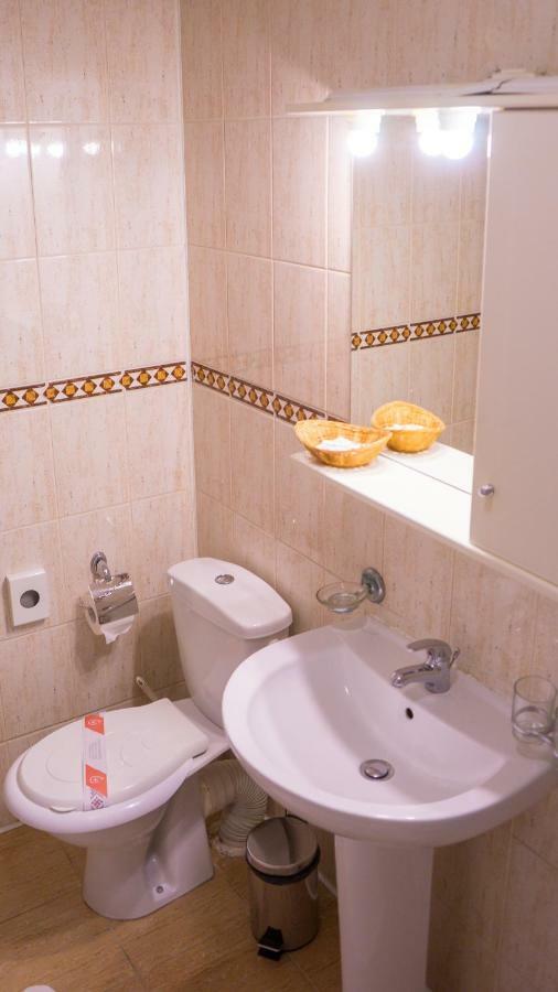 Hotel Tex Club Botoşani エクステリア 写真